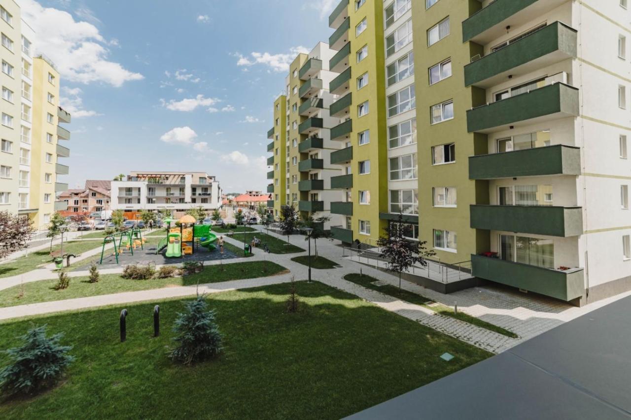Masterpiece Studio- Free Parking, Wi-Fi, Netflix Μπρασόβ Εξωτερικό φωτογραφία