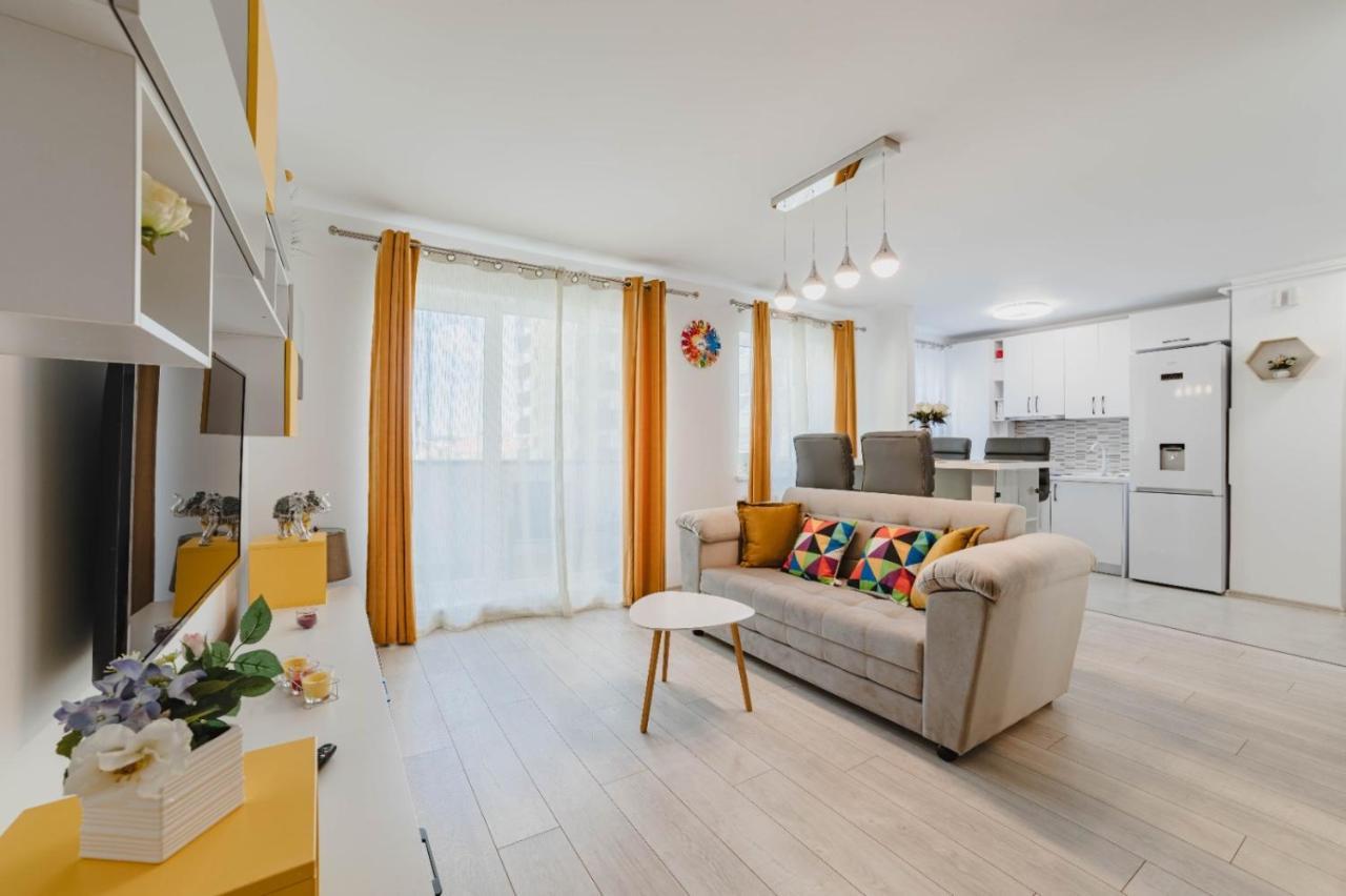 Masterpiece Studio- Free Parking, Wi-Fi, Netflix Μπρασόβ Εξωτερικό φωτογραφία