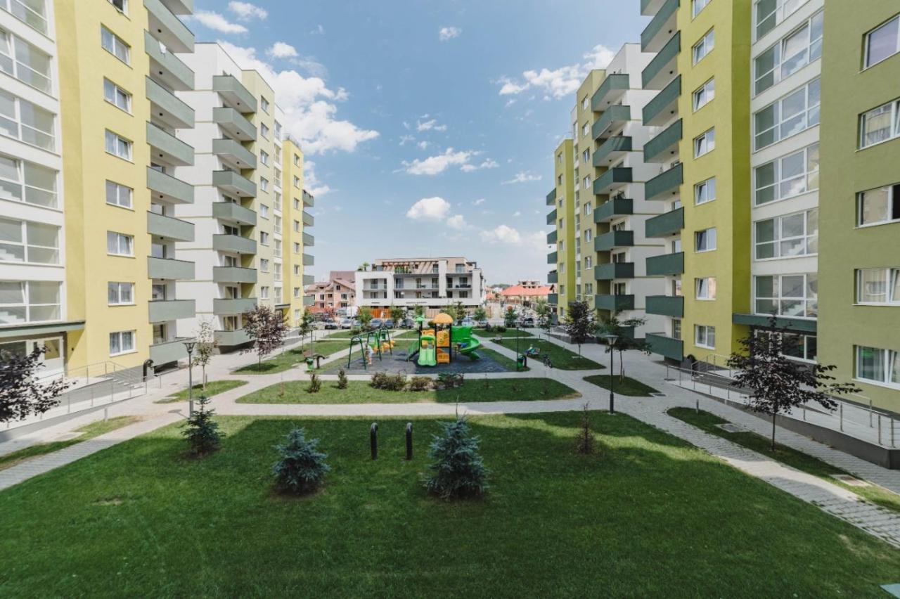 Masterpiece Studio- Free Parking, Wi-Fi, Netflix Μπρασόβ Εξωτερικό φωτογραφία